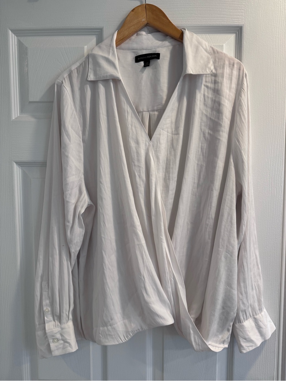 Banana Republic White Wrap-Style Long Sleeve Blouse